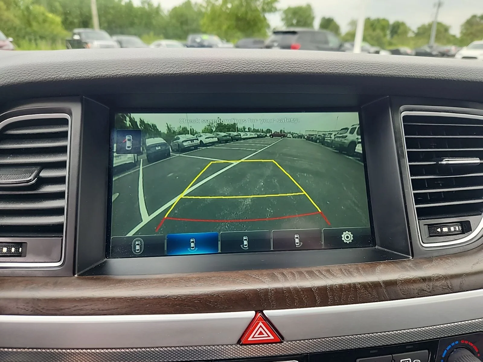 Used 2018 Black Genesis 3.8 image 23