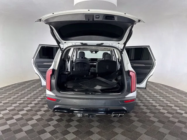 Used 2022 White Kia SX image 18