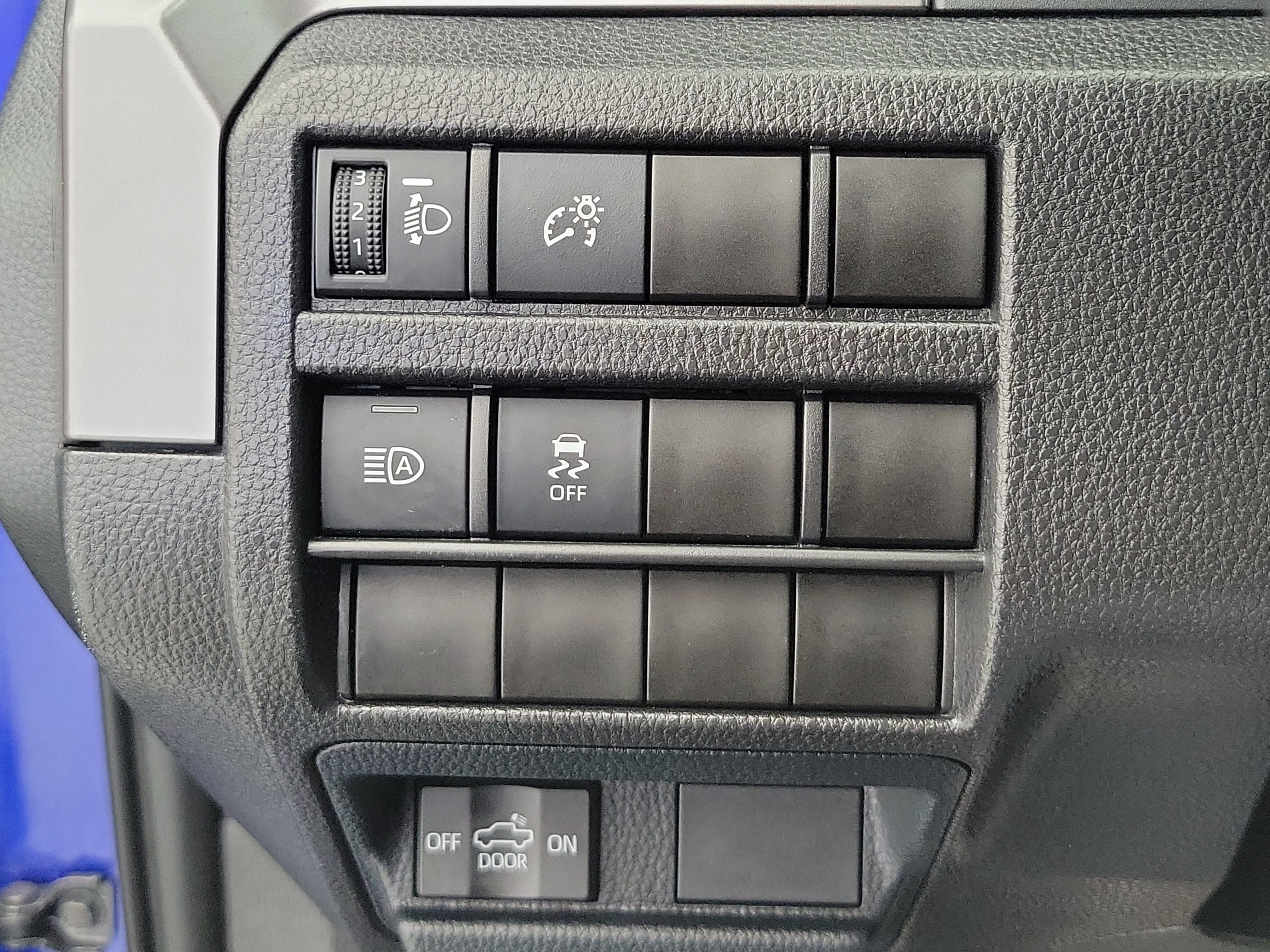 Used 2025 Blue Toyota SR5 image 30