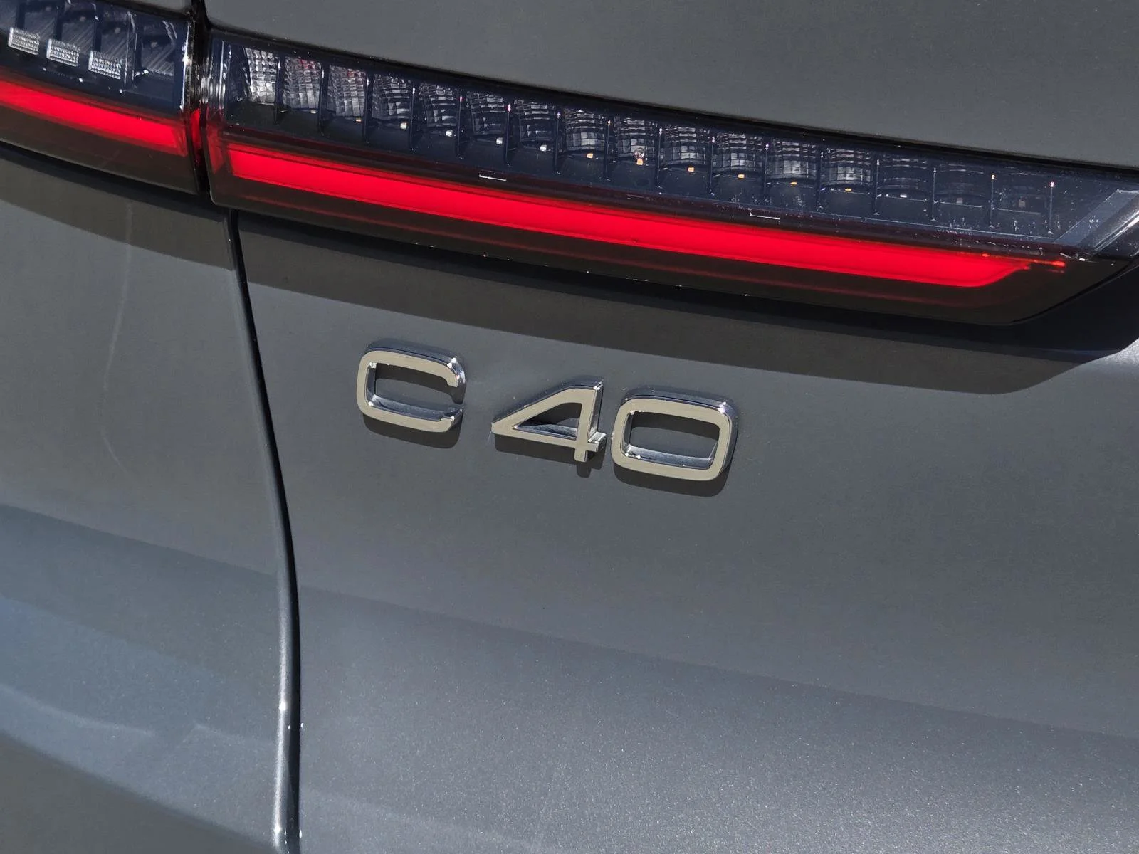 Used 2023 Thunder Gray Metallic Volvo Plus image 10