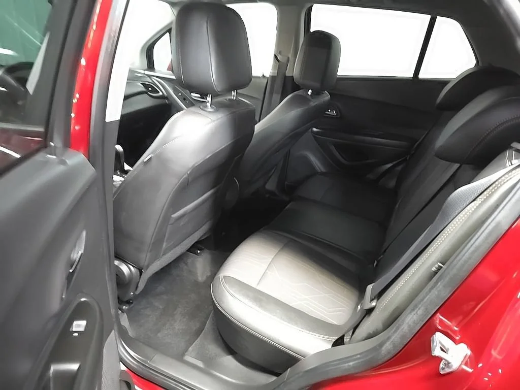 Used 2021 CRIMSON METALLIC Chevrolet LT image 30