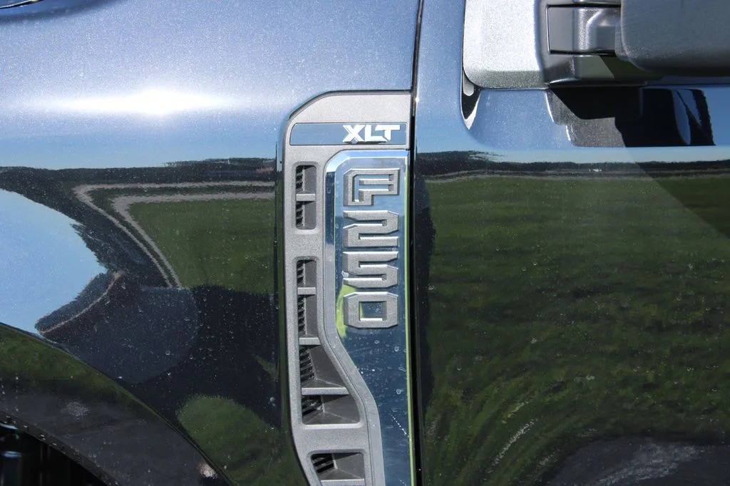 New 2026 Agate Black Metallic Ford F-250® XLT image 7