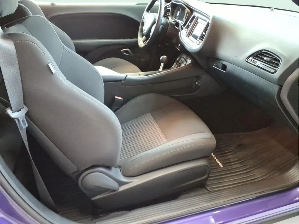Used 2023 Purple Dodge R/T image 27