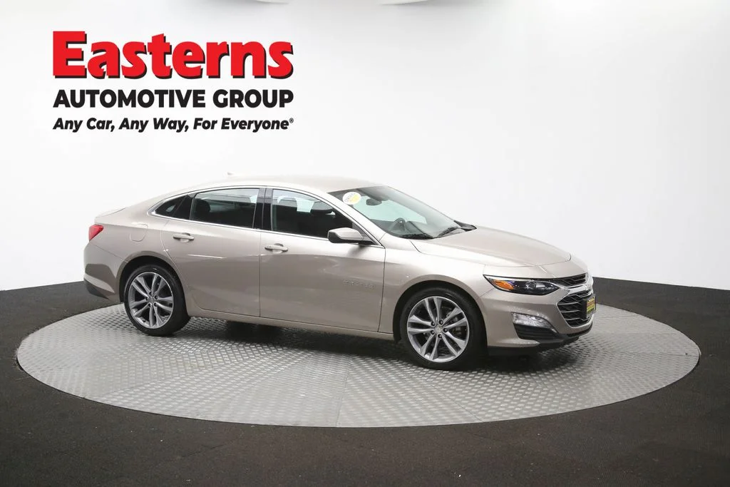 Used 2025 Gray Chevrolet LT image 47