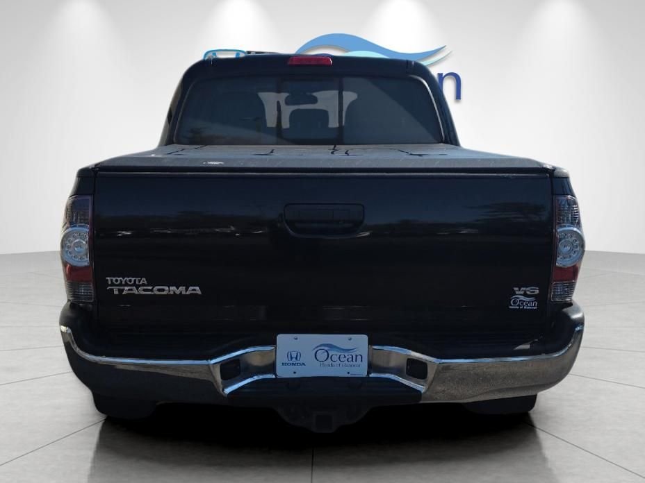 Used 2013 Black Toyota Base image 4