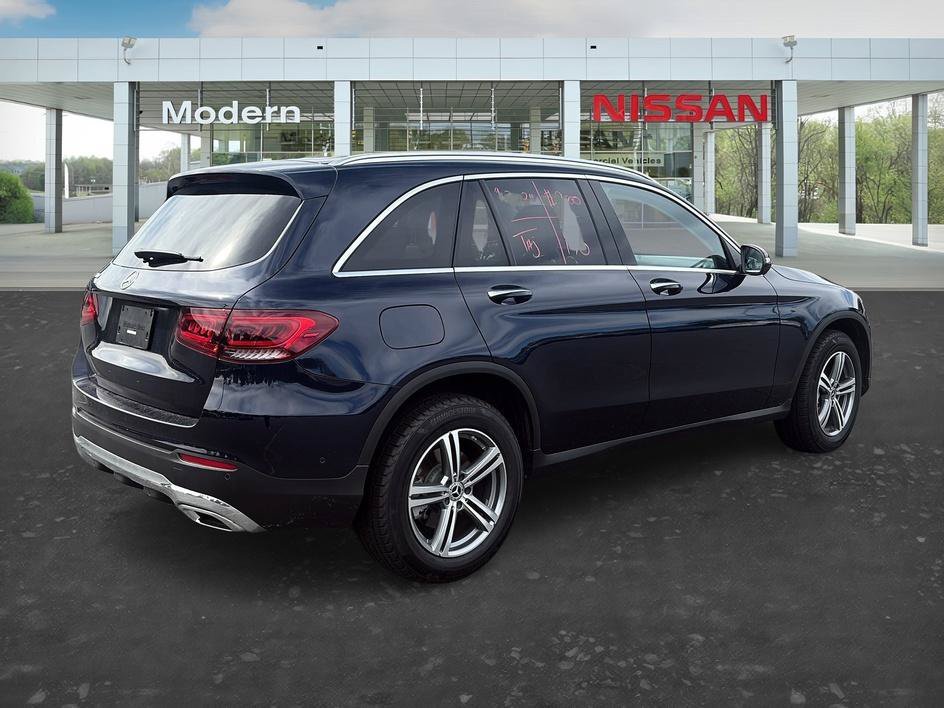 Used 2022 Lunar Blue Metallic Mercedes-Benz GLC 300 image 5