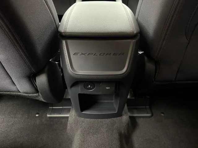 New 2026 Space White Metallic Ford Active image 12
