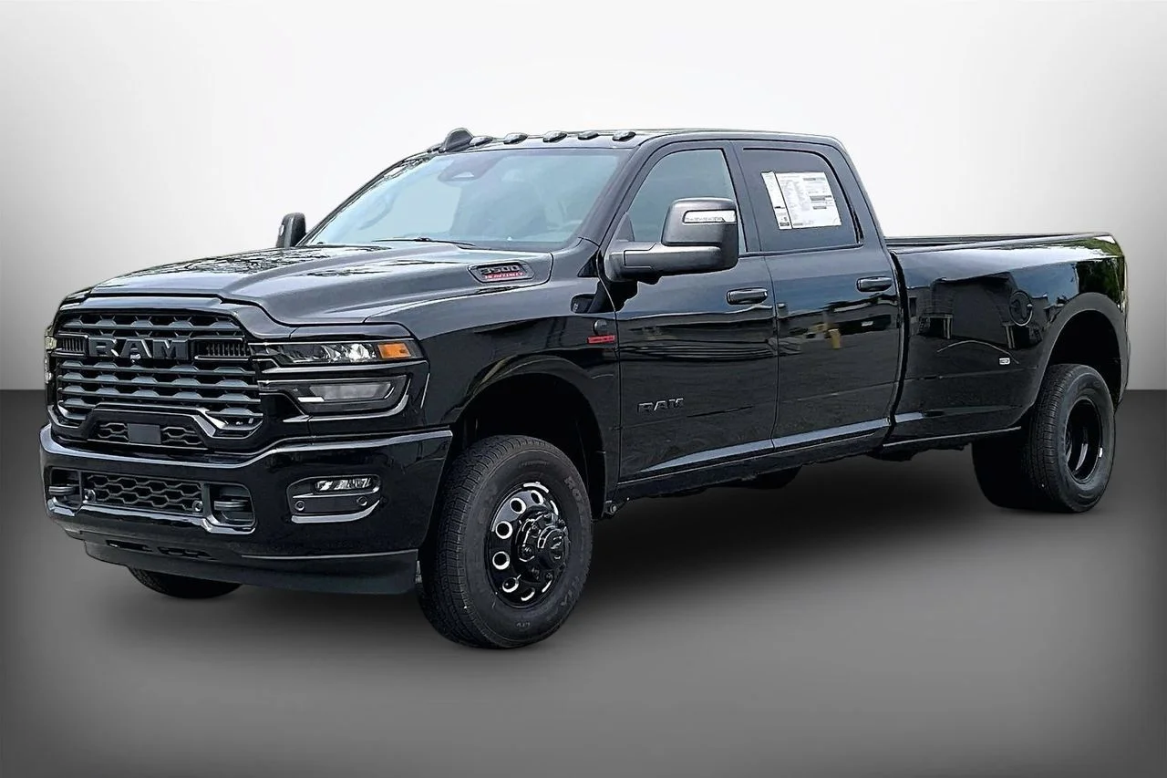 New 2026 Diamond Black Crystal Pearlcoat RAM Big Horn image 4