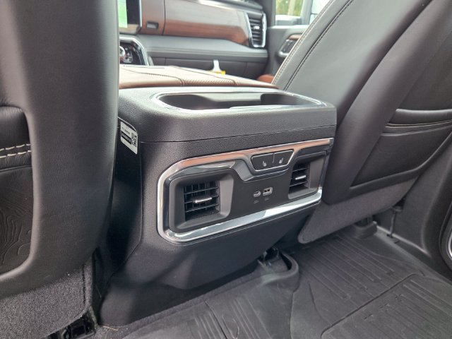 2025 GMC Sierra 3500HD Denali Ultimate - Photo 9
