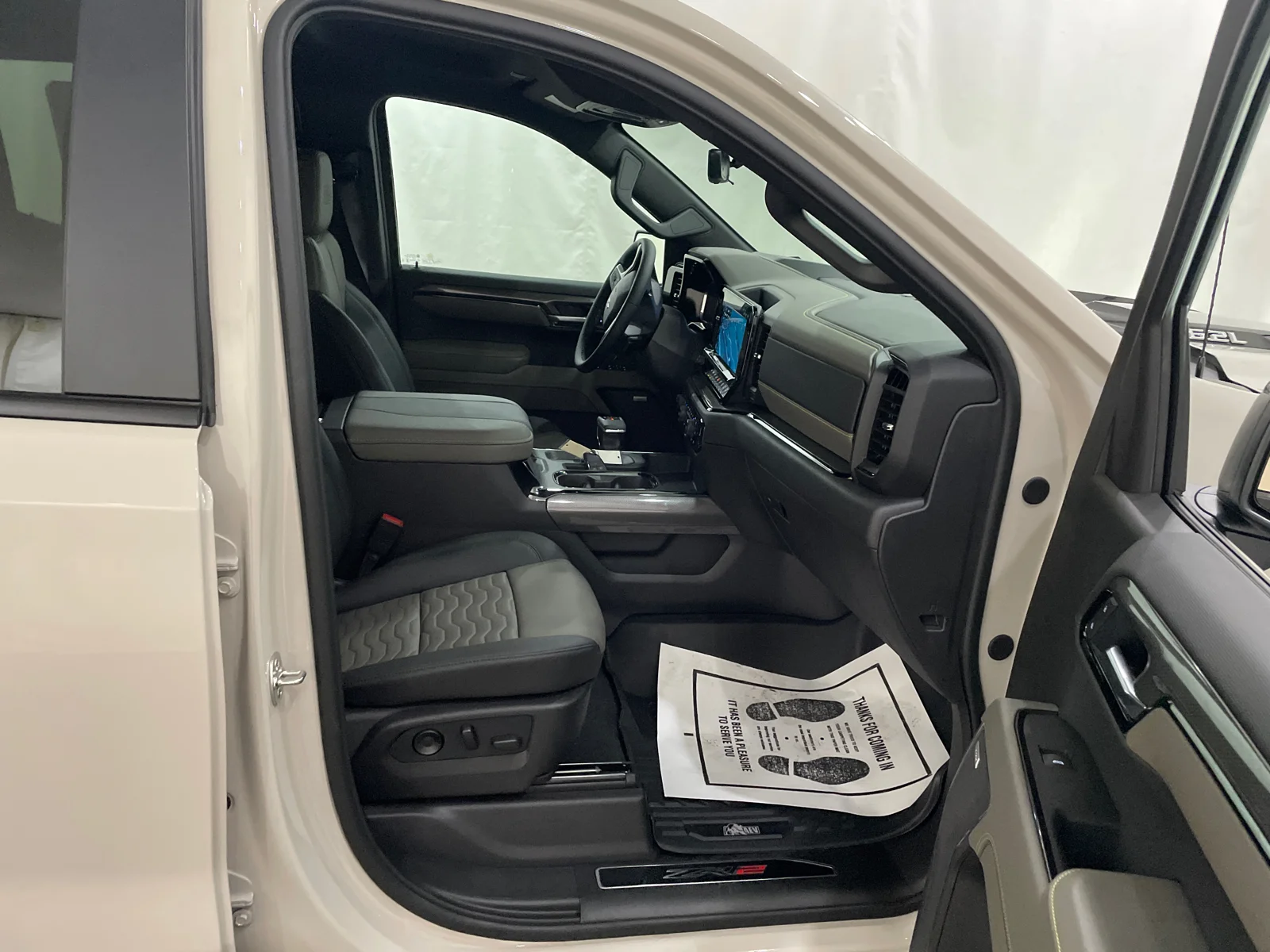 Used 2026 Tan Chevrolet ZR2 image 25