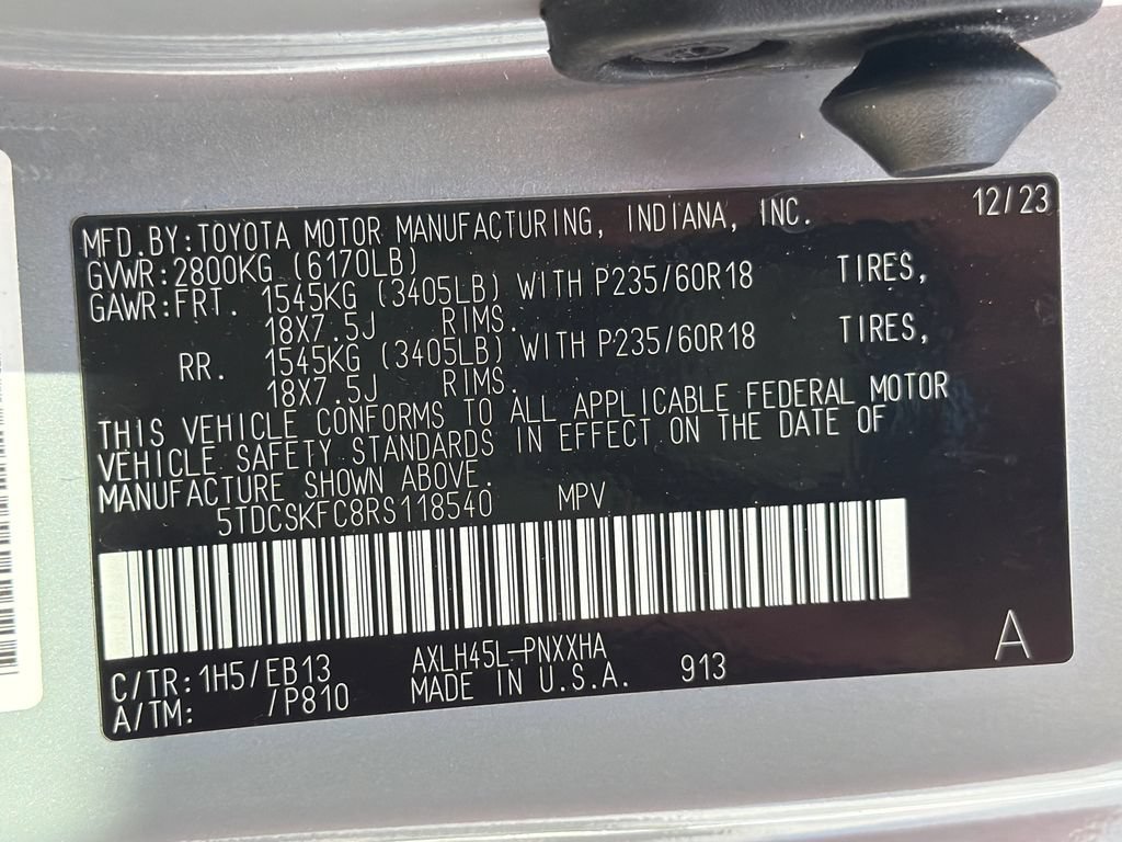 2024 Toyota Sienna Woodland Edition - Photo 32