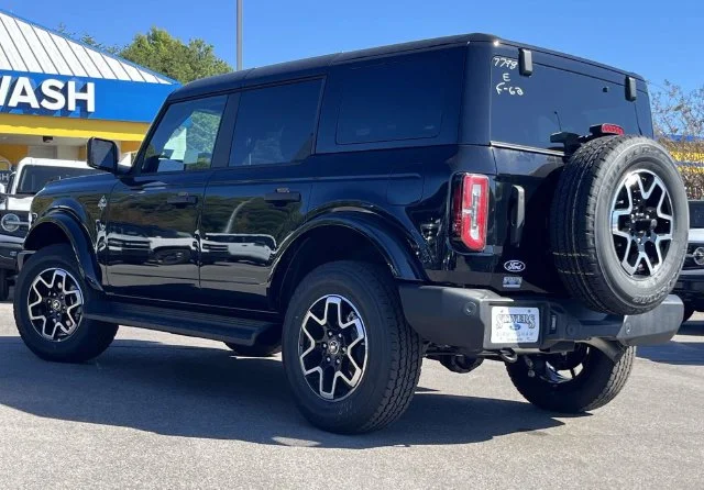 New 2026 Black Ford Outer Banks image 4