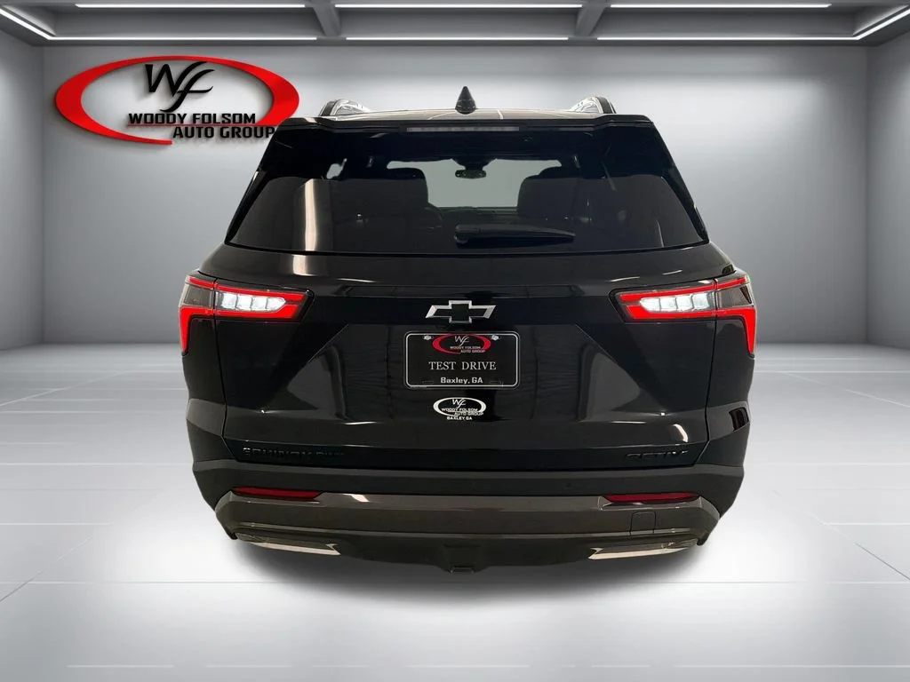 New 2027 Mosaic Black Metallic Chevrolet ACTIV image 7