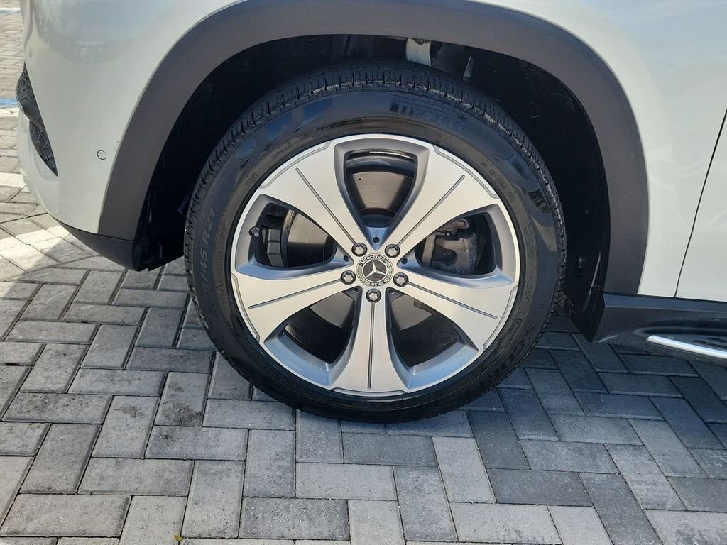 Used 2022  Mercedes-Benz GLS 450 image 13