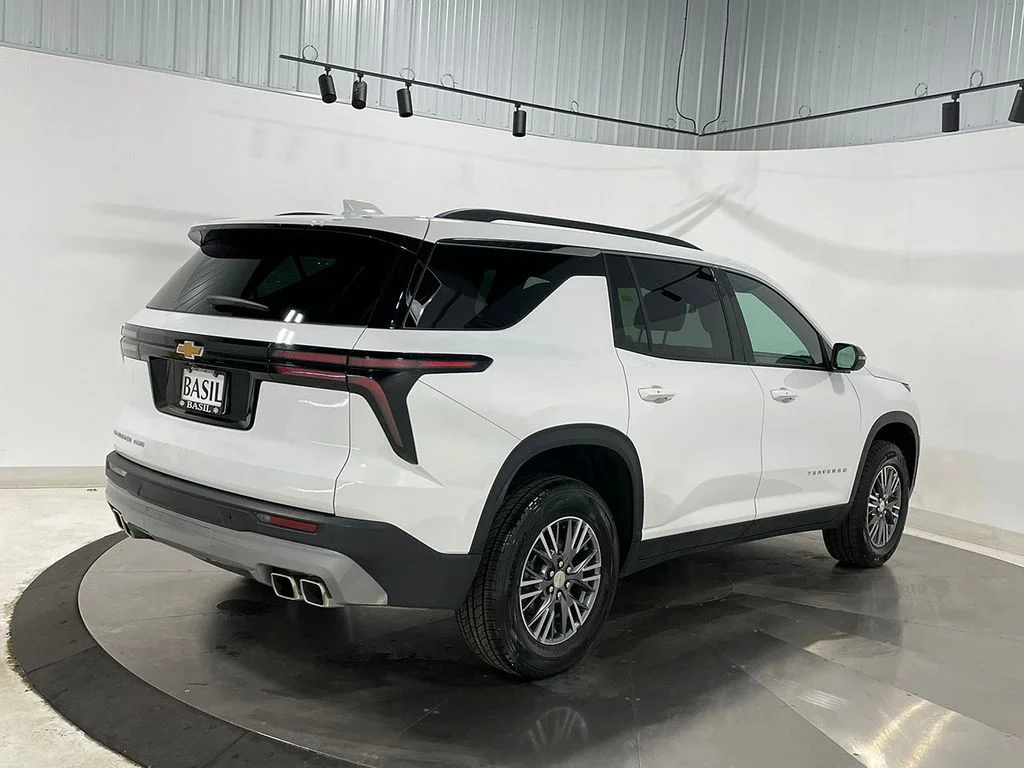 Used 2026 White Chevrolet LT image 11