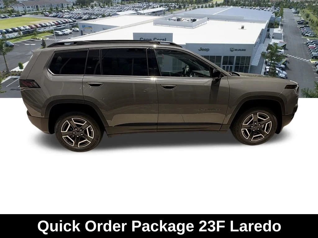 New 2026 Sting-Gray Clearcoat Jeep Laredo image 3