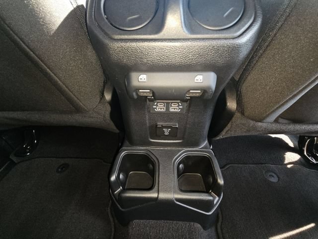 2023 Jeep Wrangler 4-Door Rubicon - Photo 24