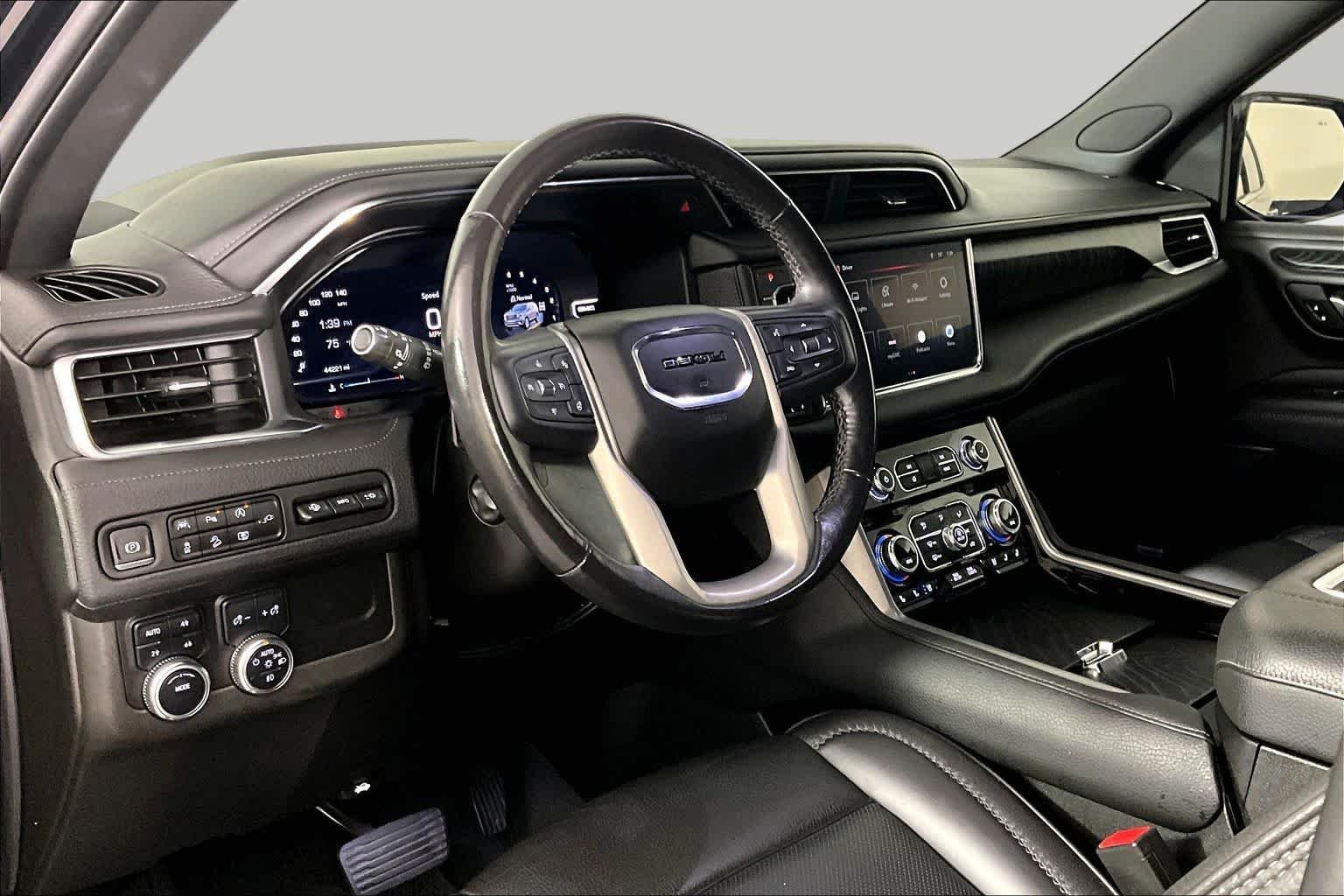 Used 2022 ONYX BLACK GMC Denali image 16