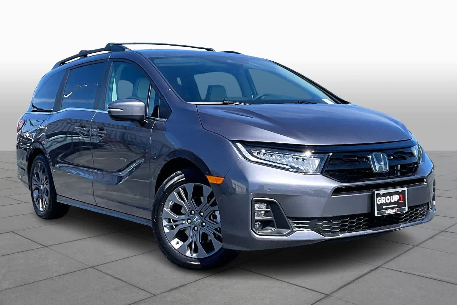 New 2026 Modern Steel Metallic Honda Touring image 2