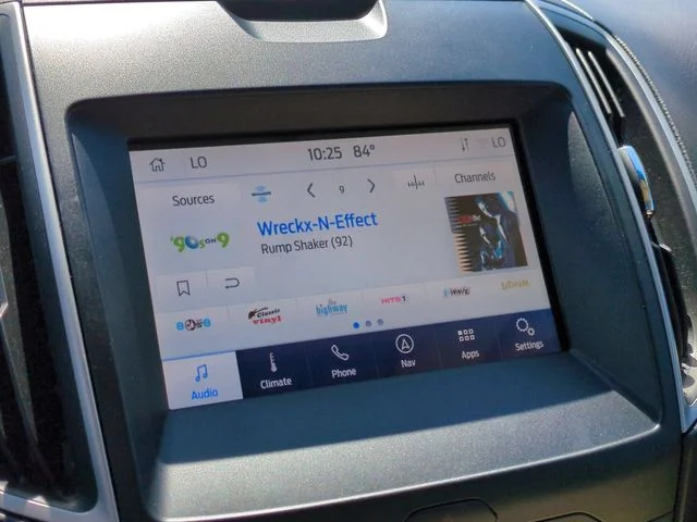 Used 2020 Blue Ford SEL image 21