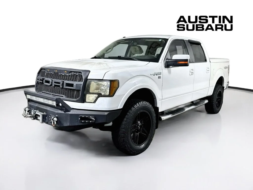 Used 2009 White Ford Lariat image 3