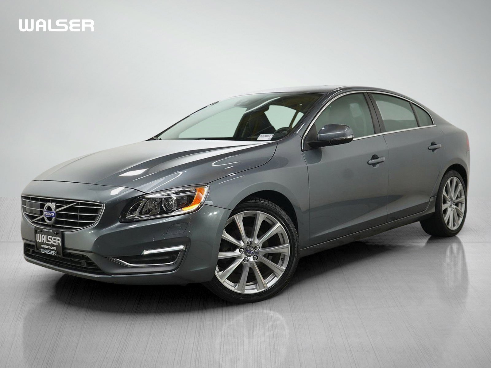 2017 Volvo S60 T5 Inscription Platinum's photo