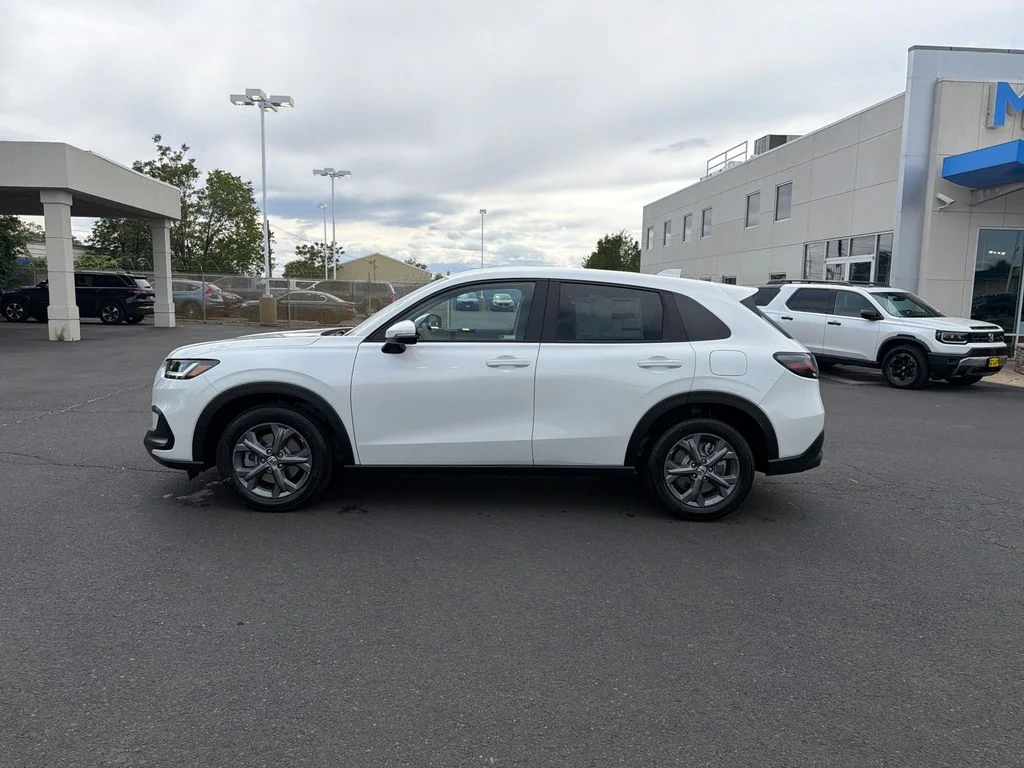 New 2027 White Honda LX image 2