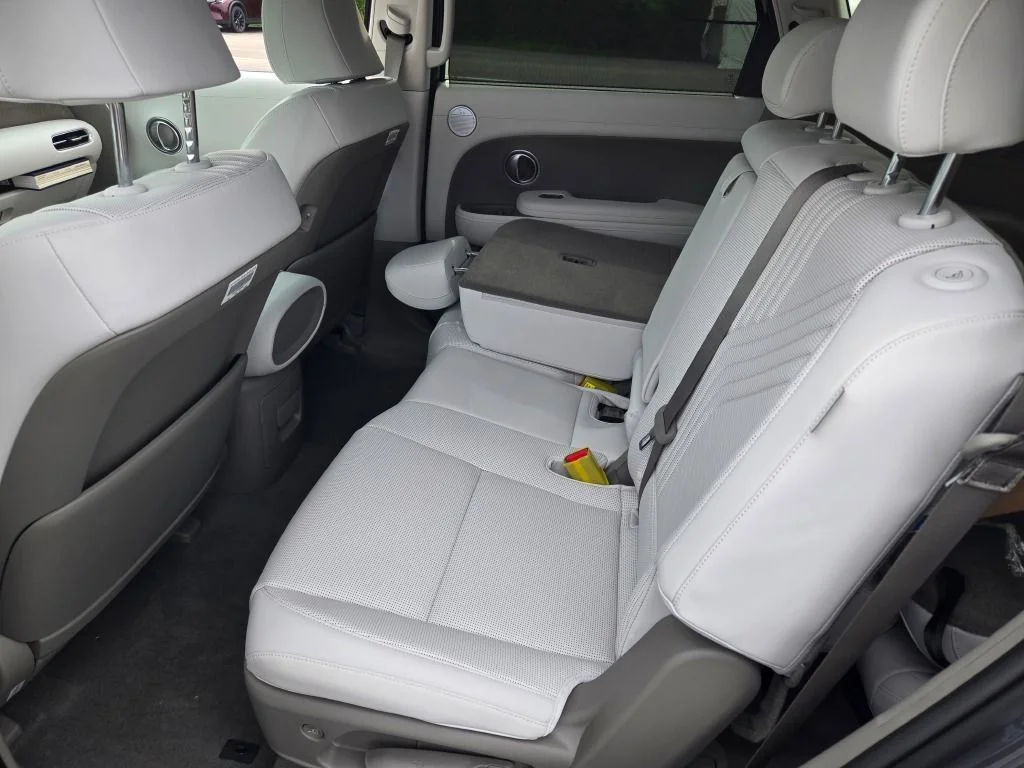 New 2026 Gray Pearl Hyundai SEL image 17