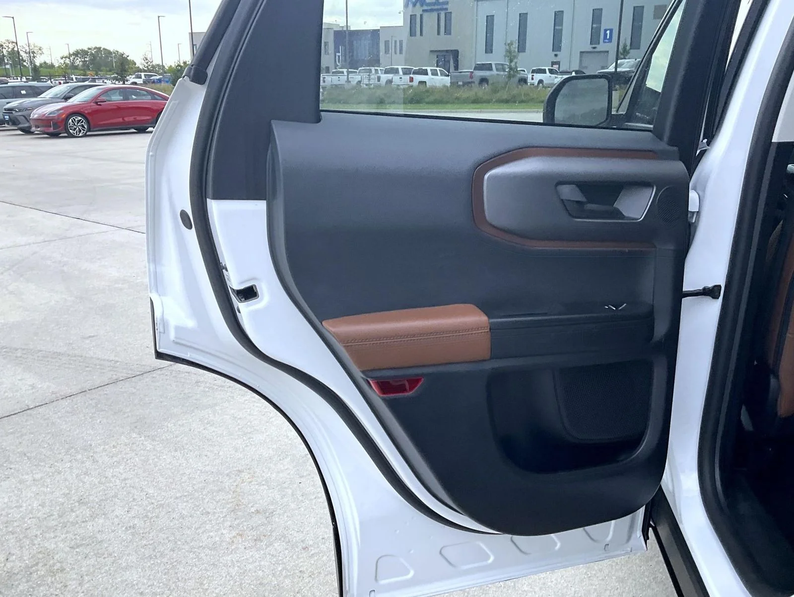 Used 2025 White Ford Outer Banks image 18