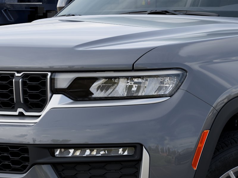 New 2027 Sting-Gray Clear-Coat Paint Jeep Limited image 6