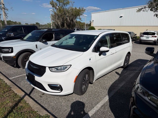 2023 Chrysler Pacifica Hybrid