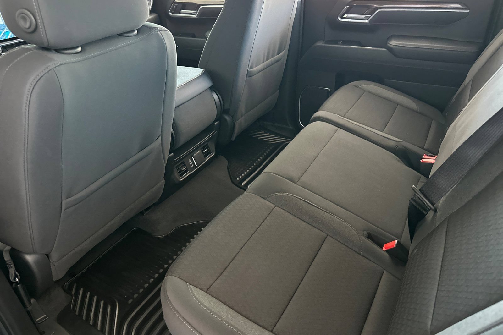 2026 Chevrolet Silverado 1500 LT - Photo 12