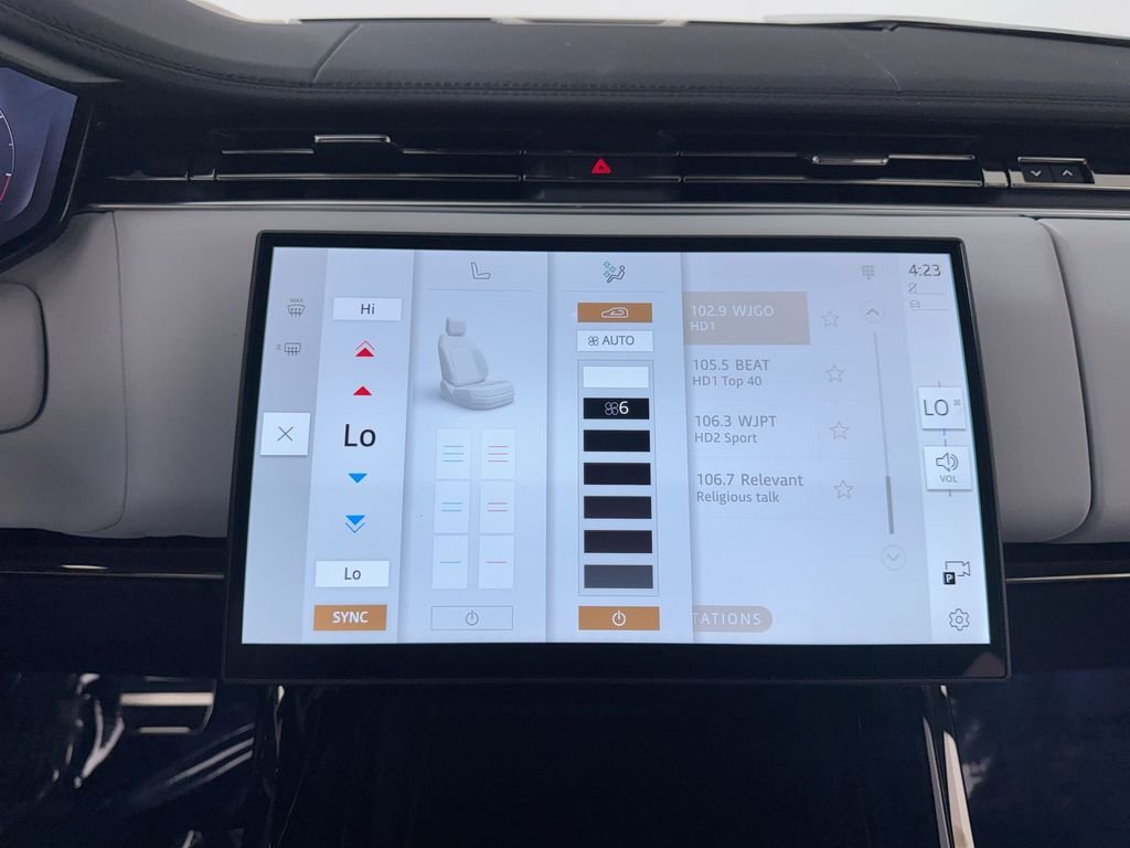 New 2026 Varesine Blue Land Rover Dynamic SE image 17