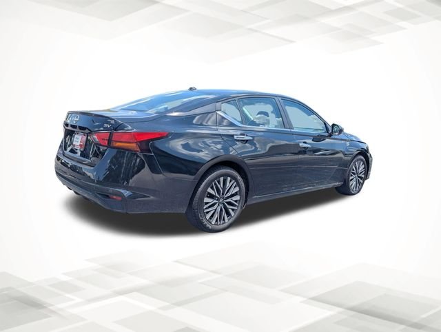 Used 2024 Black Nissan 2.5 SV image 4
