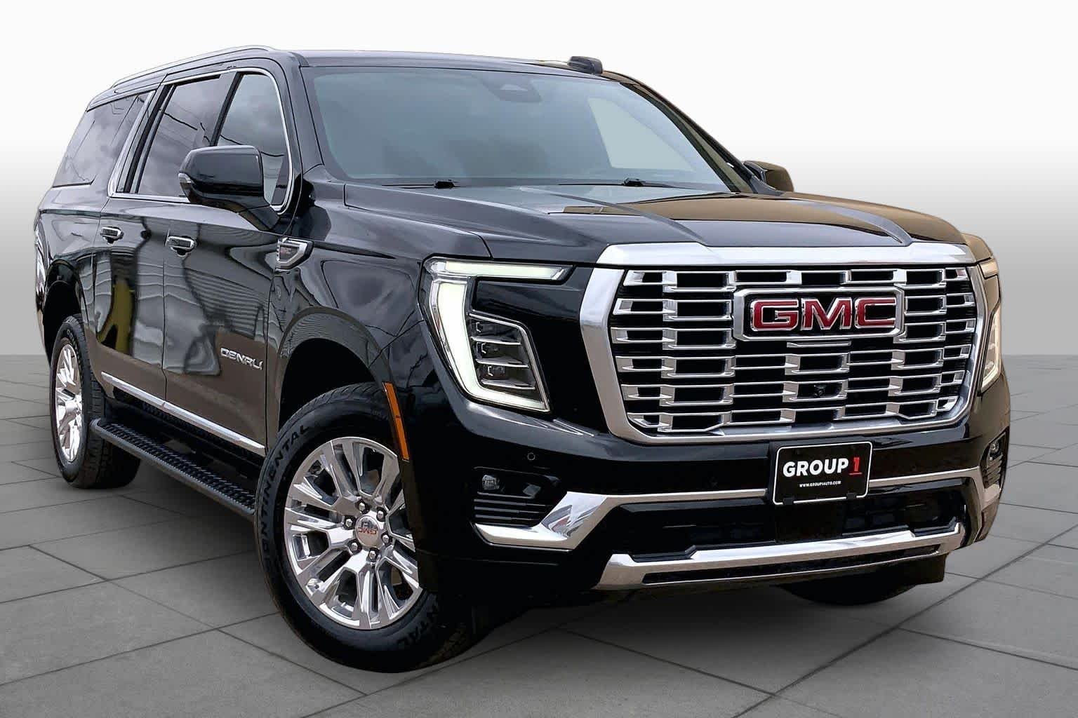 Used 2025 Onyx Black GMC Denali image 3