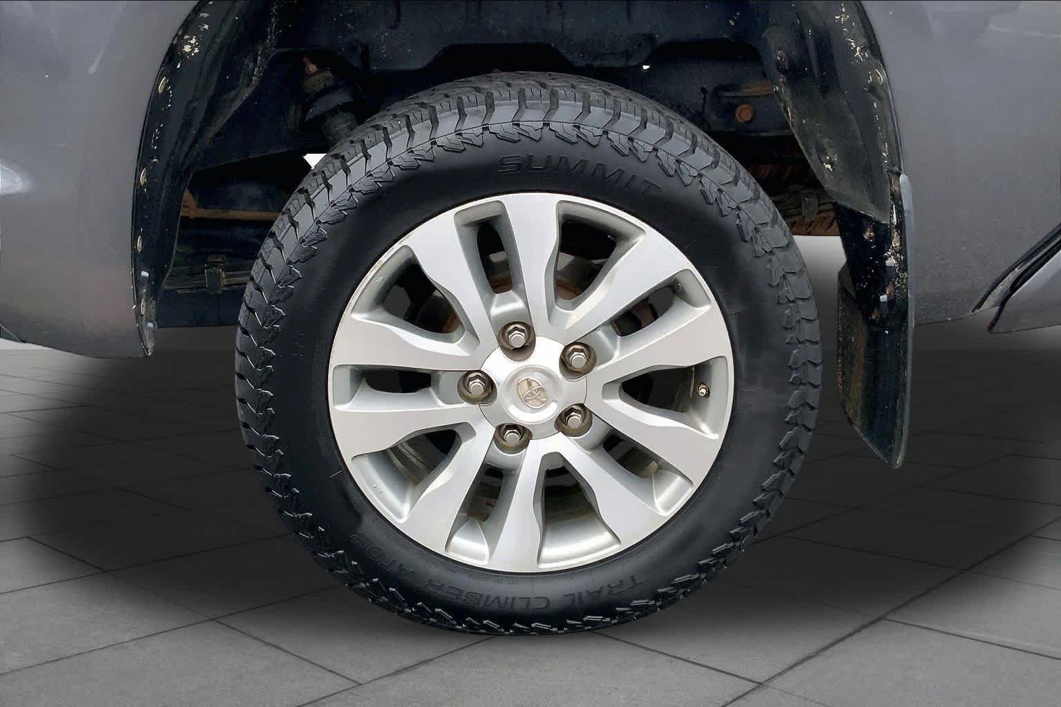 Used 2017 Magnetic Gray Metallic Toyota Limited image 10