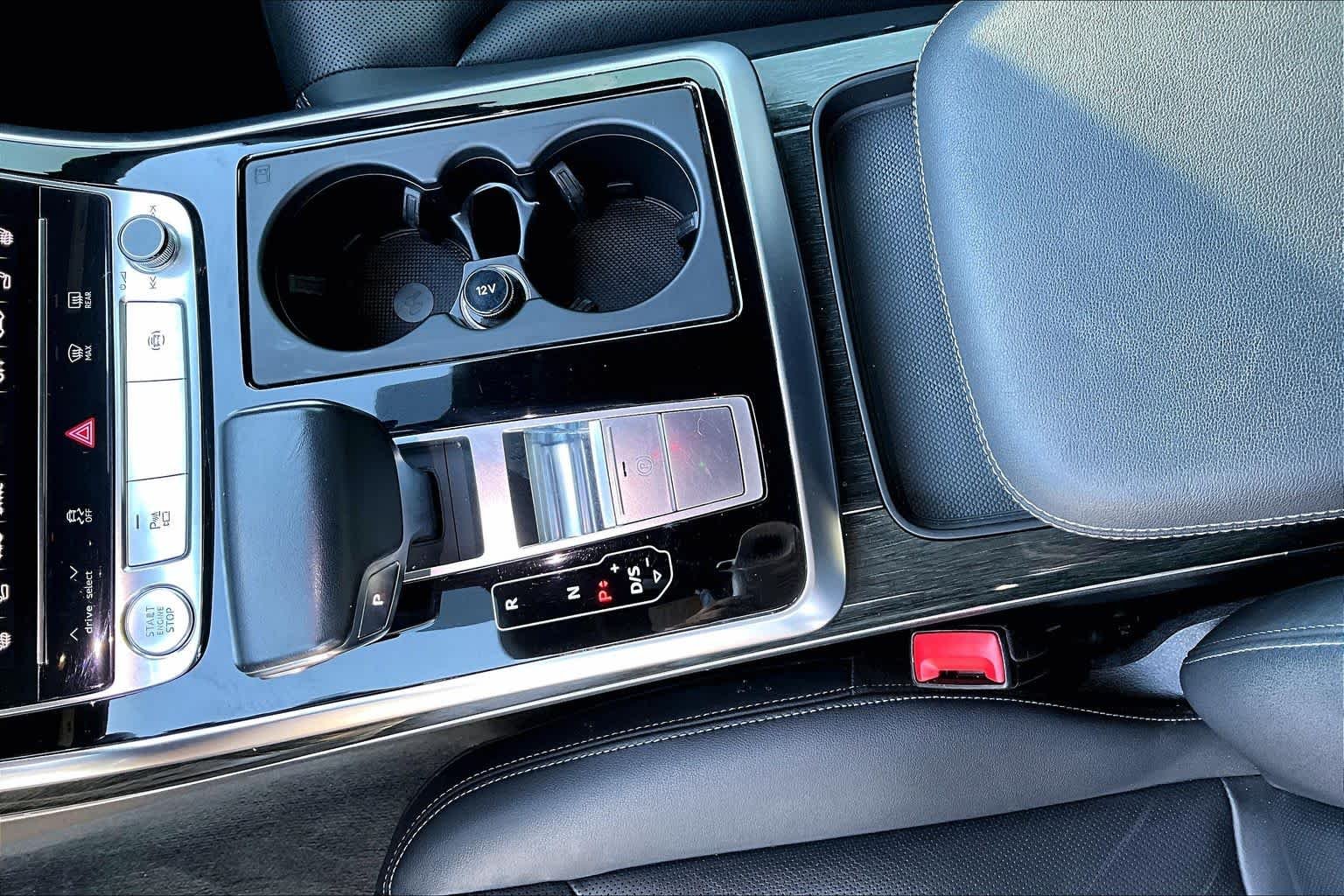 Used 2019 Daytona Gray Pearl Effect Audi Prestige image 15