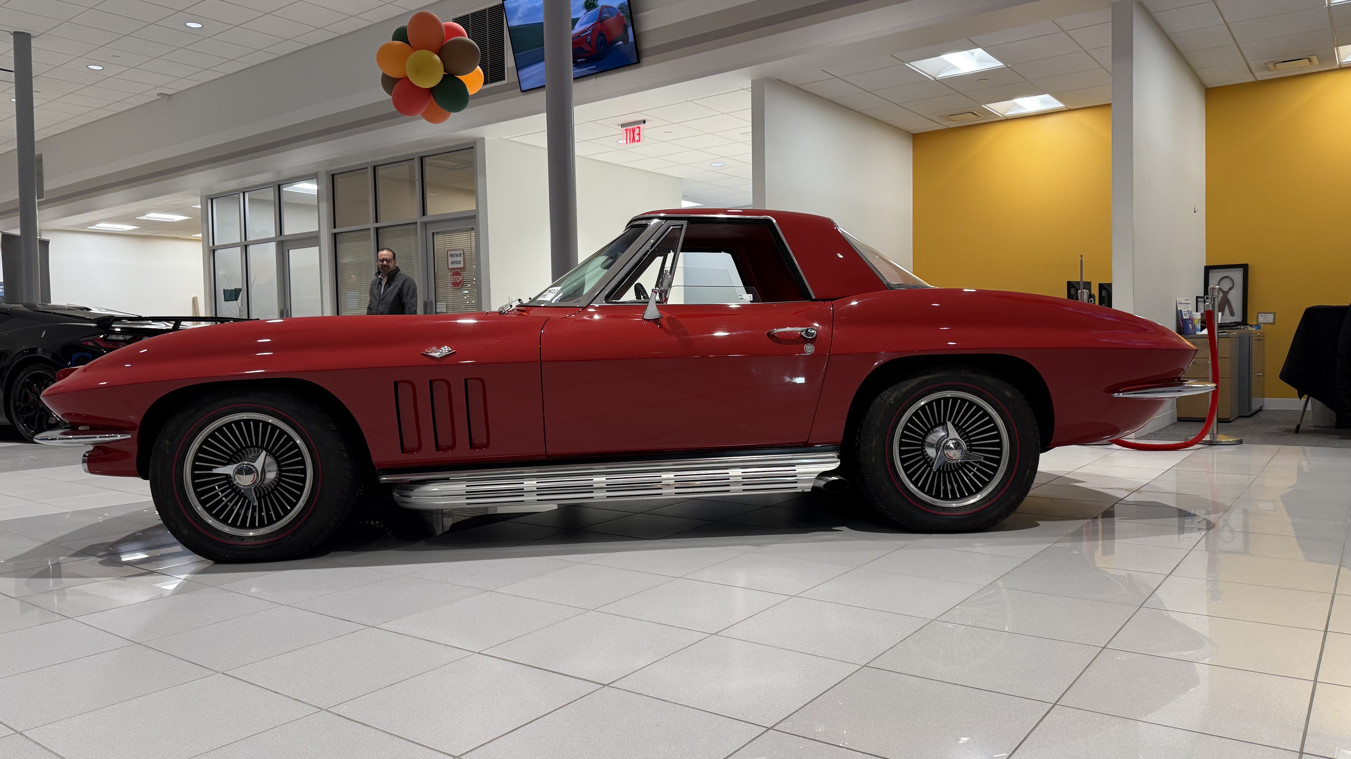 洋楽 L.L.C. Guaranteed For Lovemaking Pre-Owned 1965 Chevrolet CORVETTE in Norwood MA 0000194675S119086