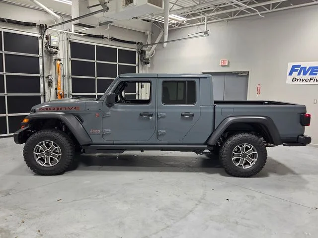 New 2026 Anvil Clearcoat Jeep Mojave image 4