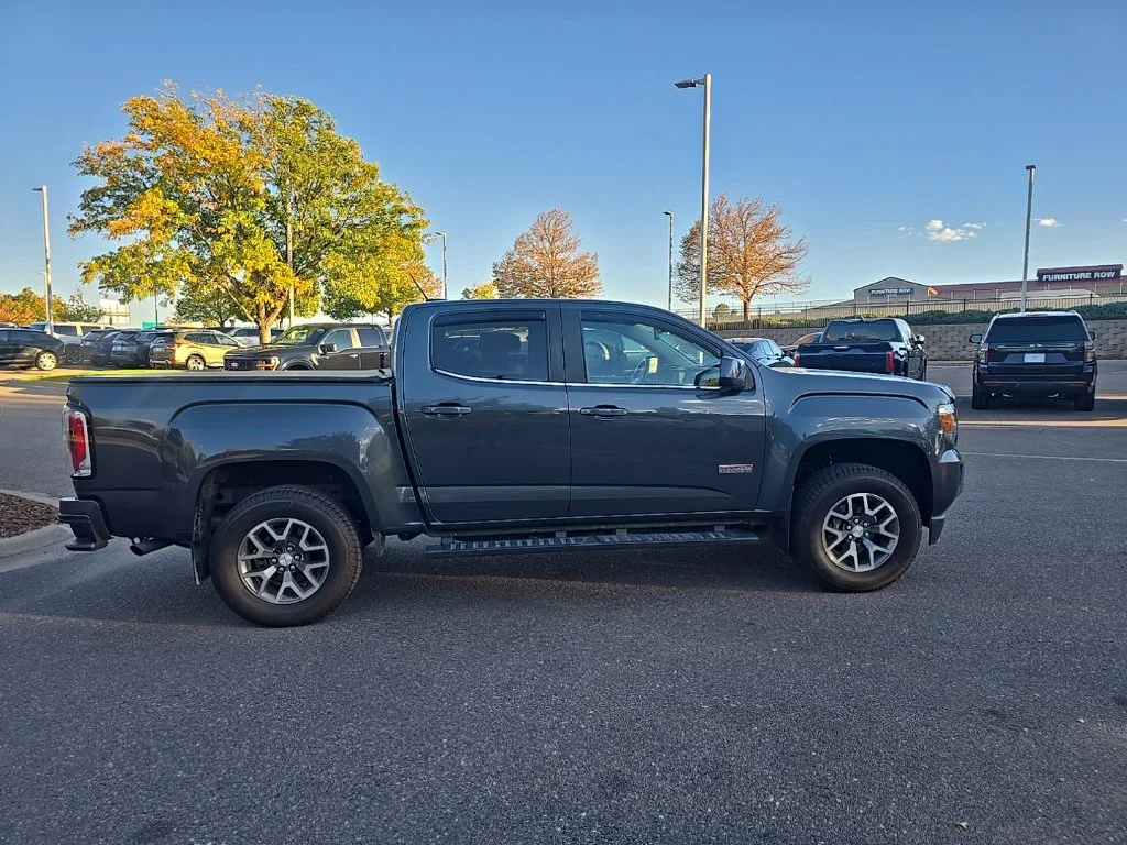 Used 2015 Cyber Gray Metallic GMC SLE1 image 5