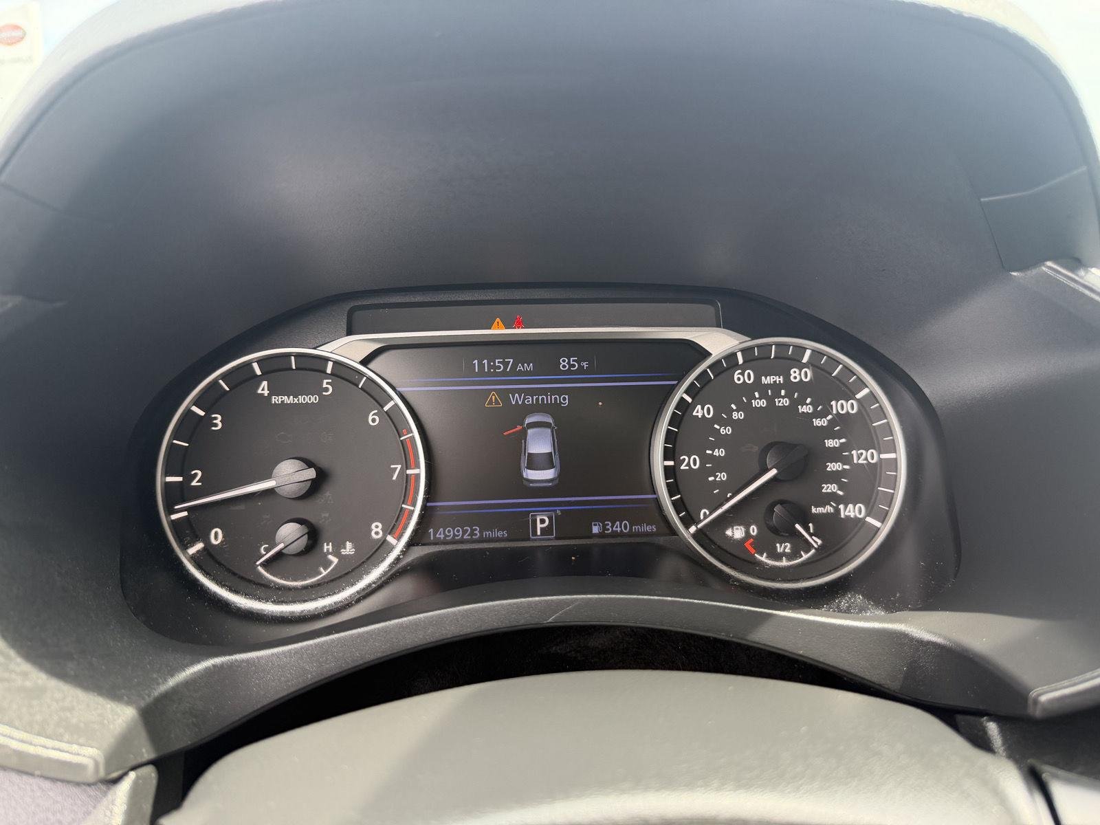 Used 2020 Glacier White Nissan 2.5 S image 23