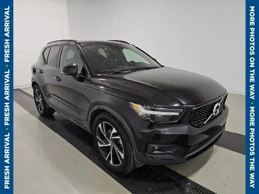 2020 Volvo XC40 T5 R-Design AWD's photo