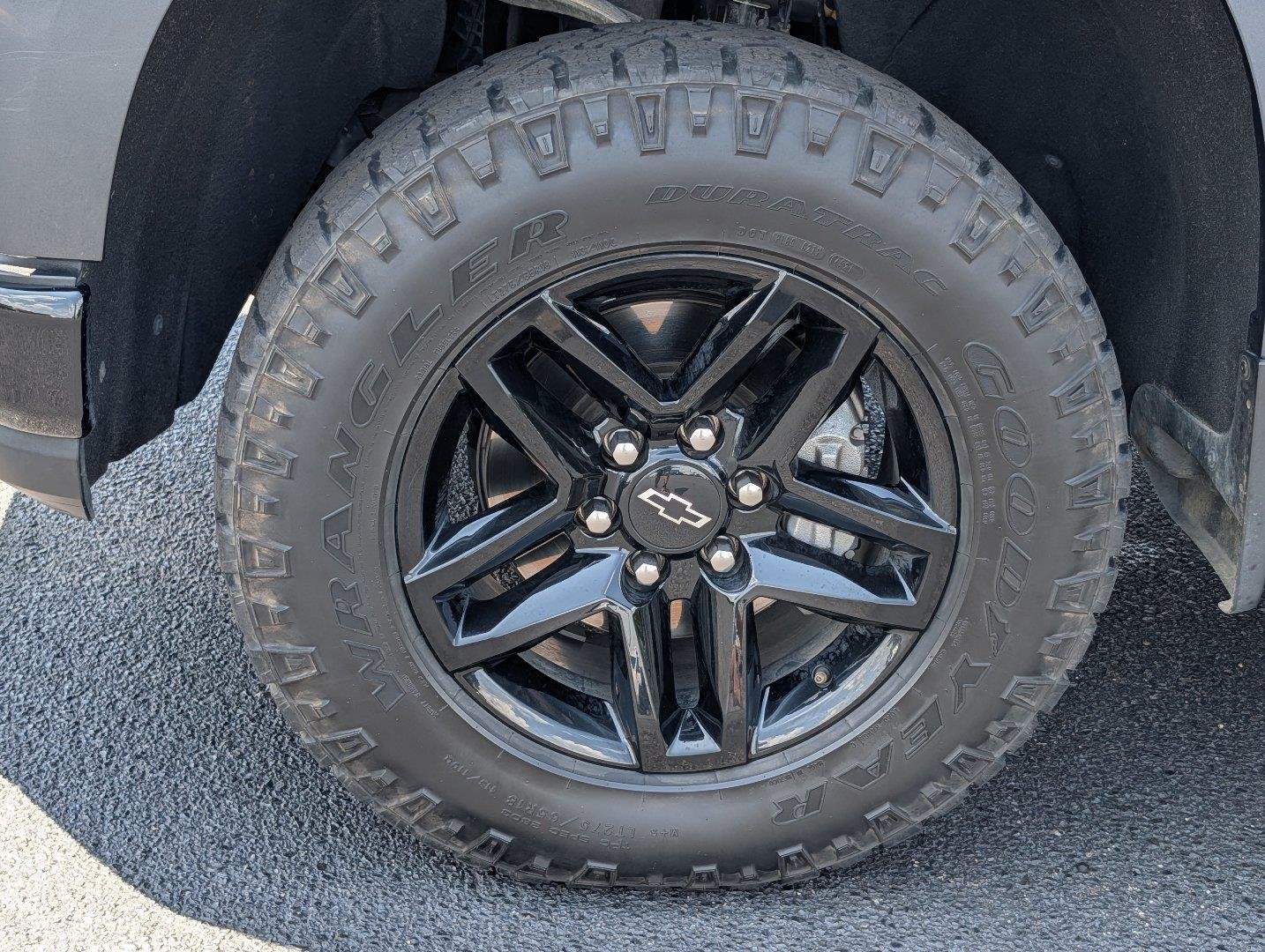 Used 2022 SHADOW GRAY METALLIC Chevrolet LT Trail Boss image 11