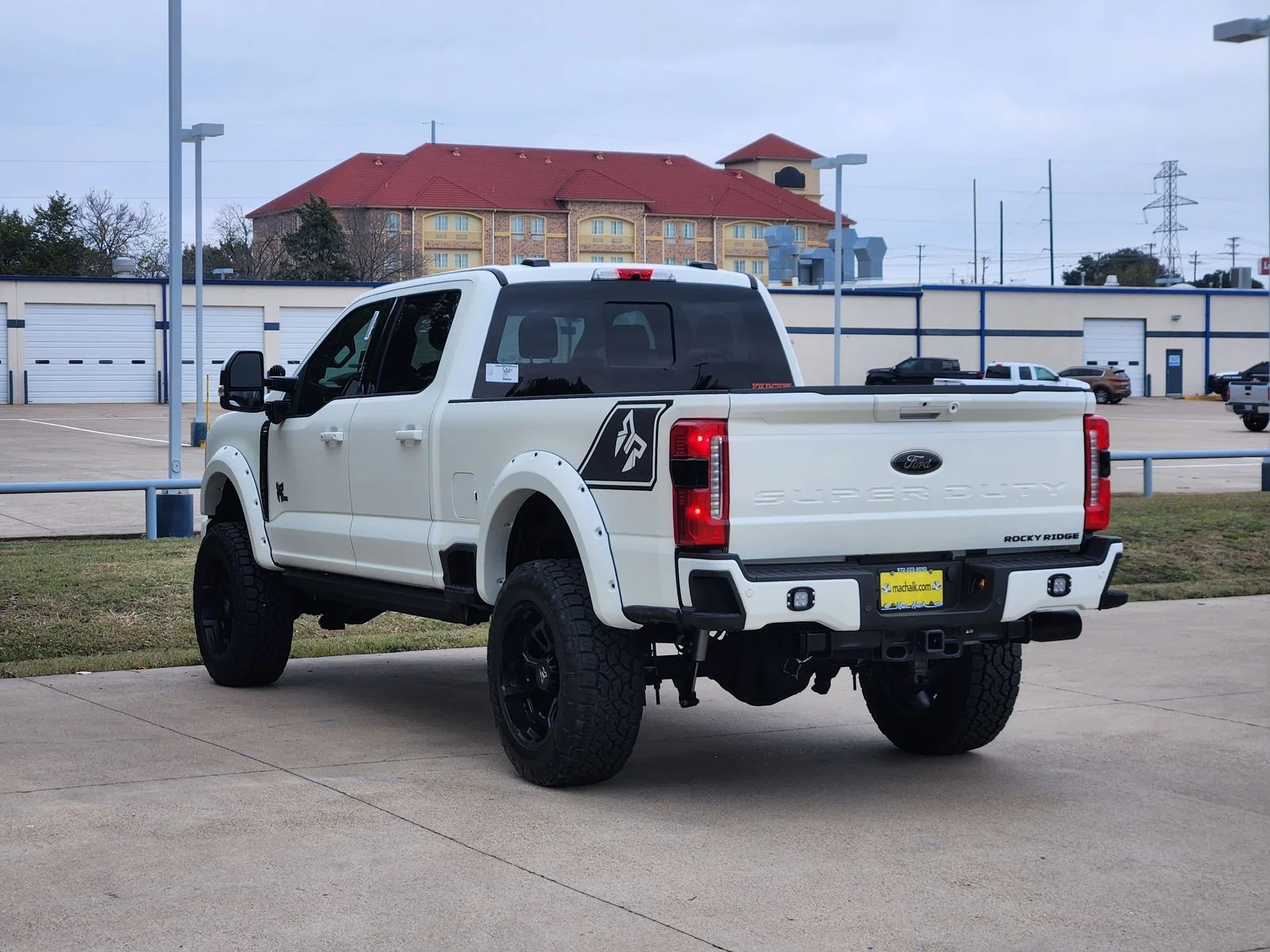 New 2026 Star White Metallic Tri-Coat Ford F-250® Lariat® image 3