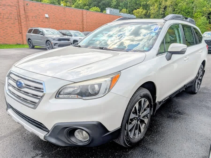 Used 2016 Crystal White Pearl Subaru 2.5i Limited image 3