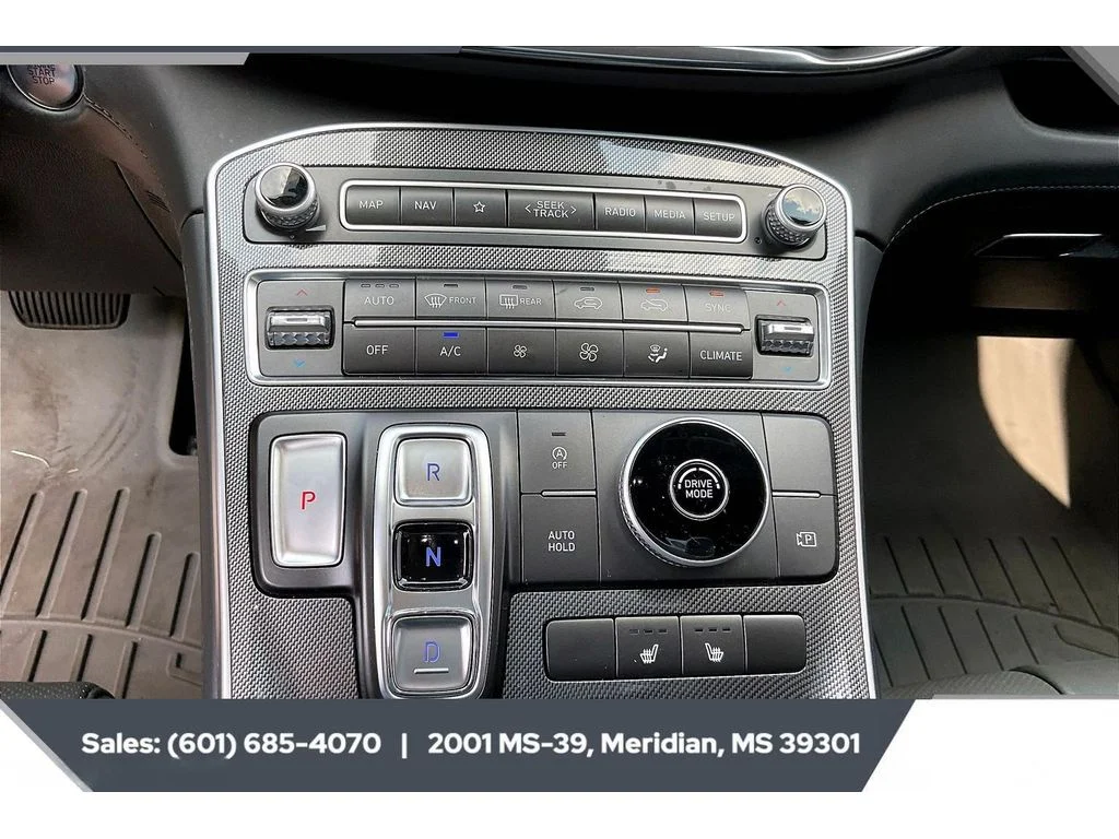 Used 2023 Shimmering Silver Hyundai SEL image 22