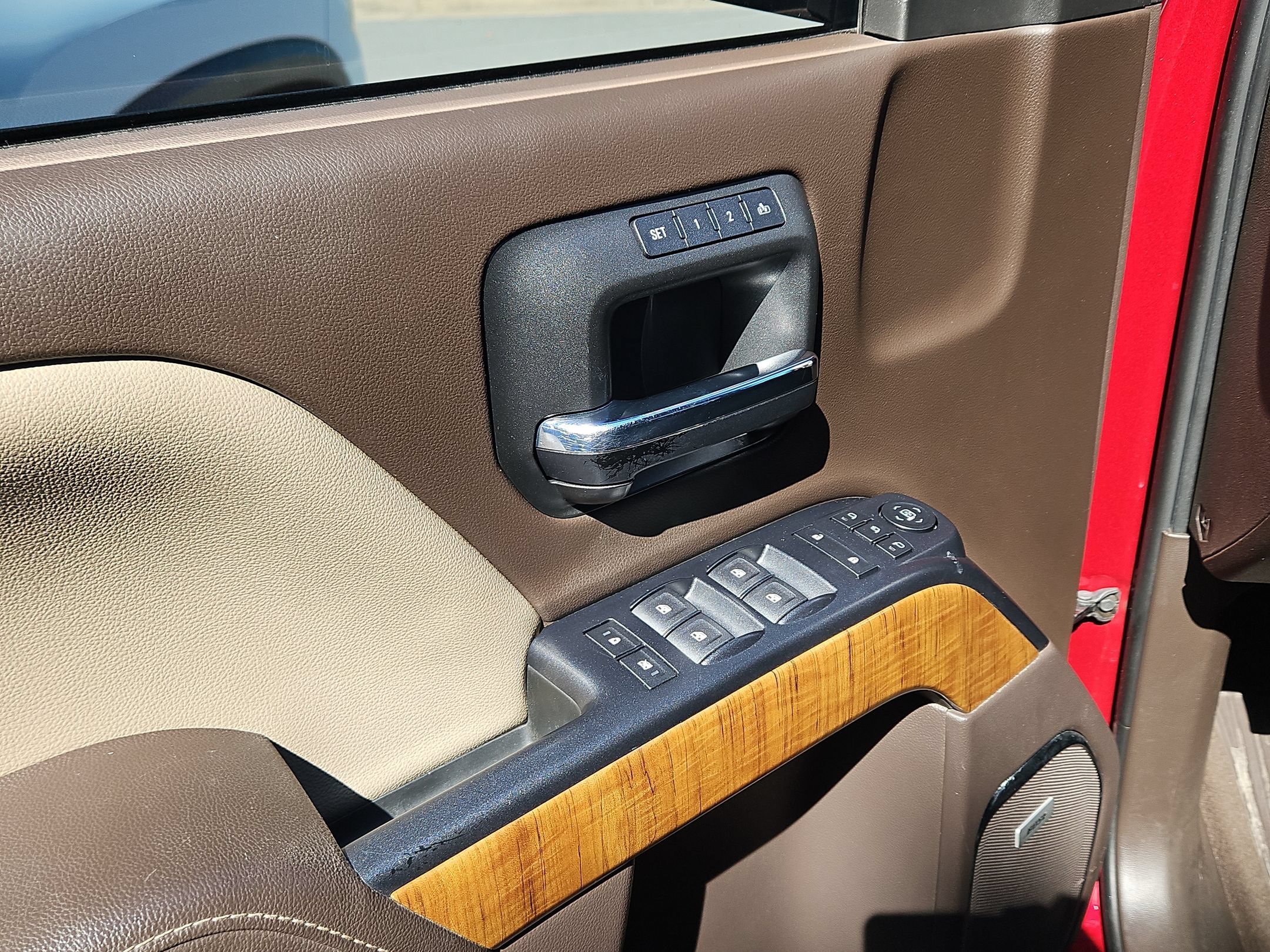Used 2018 Red Quartz Tintcoat GMC SLT image 18