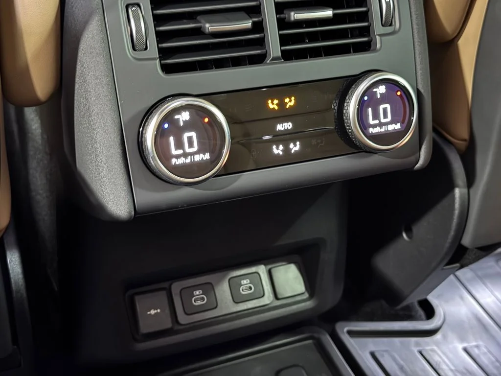 New 2026 Santorini Black Land Rover Gemini Edition image 16