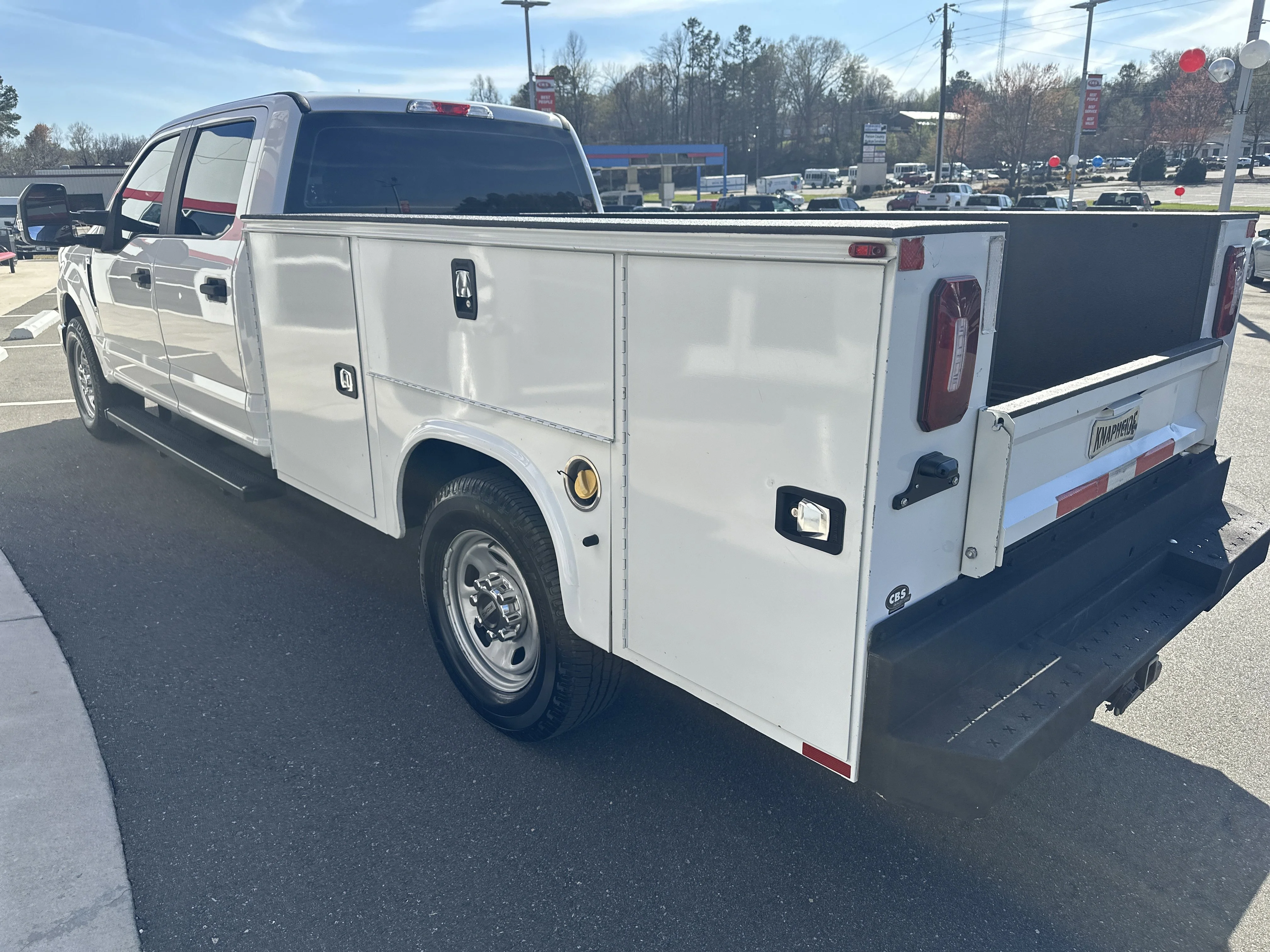 Used 2019  Ford  image 6