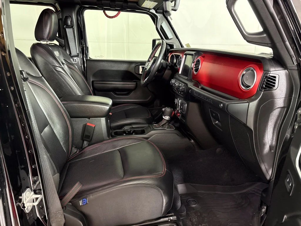 Used 2021 Black Jeep Unlimited Rubicon image 17